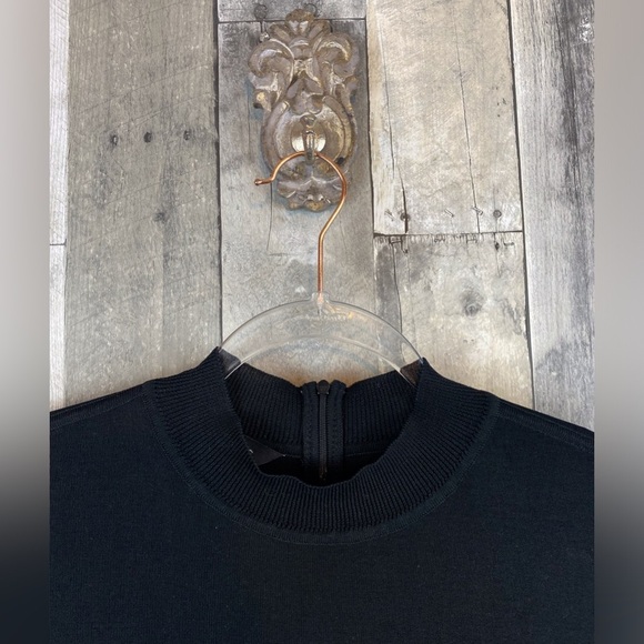Ming Wang High-Neck Knit Tank in Black Size Medium. - Picture 4 of 13